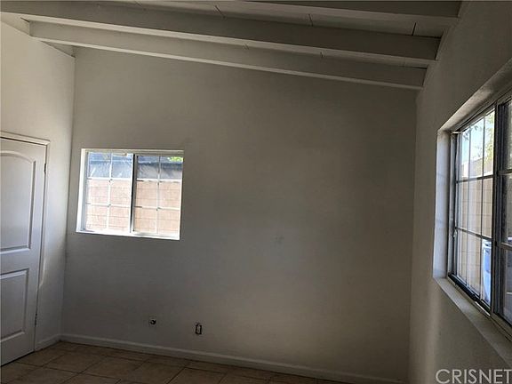 3rd image of 600 W Avenue H12