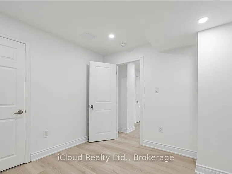 833 Farmstead Dr #BASEMENT — Photo 11