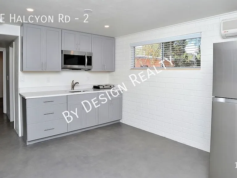 2542 E Halcyon Rd #2 — Photo 1