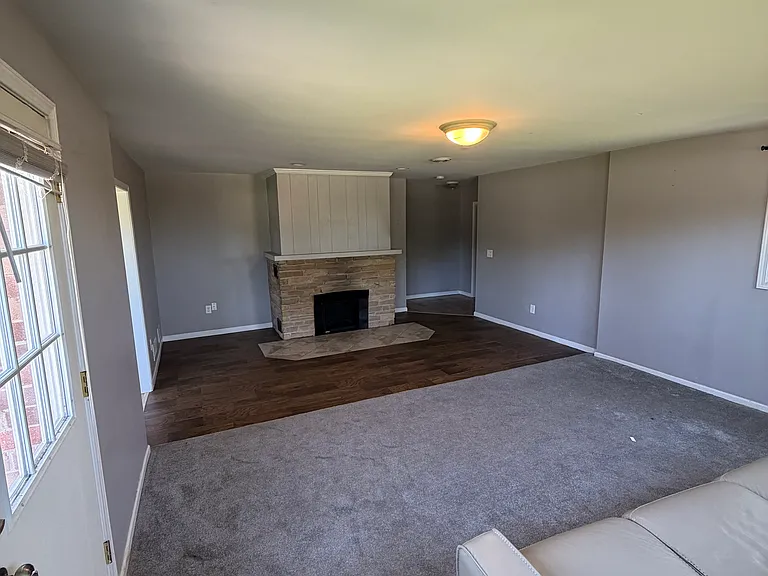 8825 Sheridan Dr — Photo 19