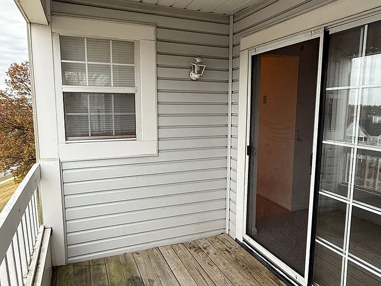 8382 Montgomery Run Rd #J — Photo 18