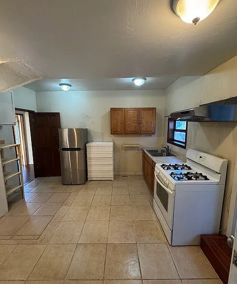 652 Arbula Dr — Photo 9