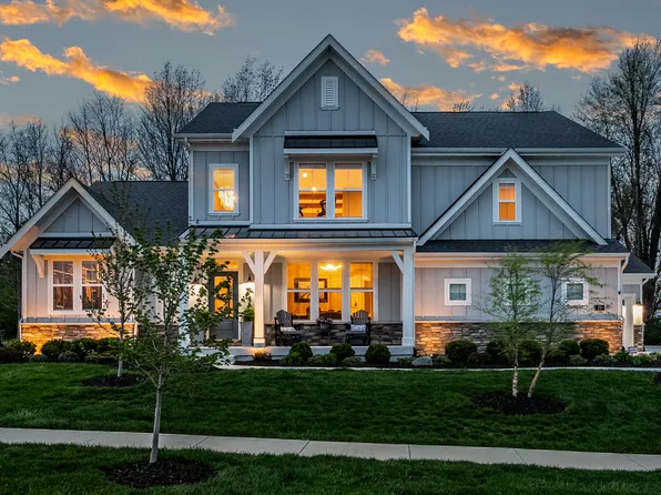 26 Chatham Brook Dr, Westfield, IN 46074