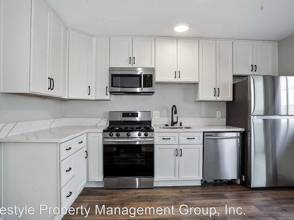 1st image of 4725 Iroquois Ave #4924