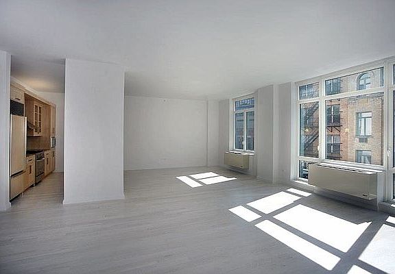 4th image of 55 Thompson St #702