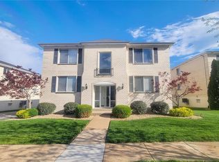 12586 Chardin Pl APT 4, Saint Louis, MO 63128