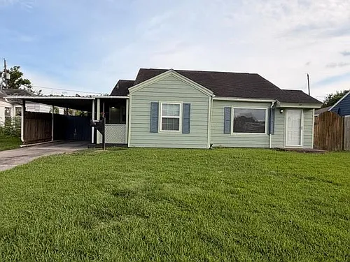 7422 Greenstone St Photo 1