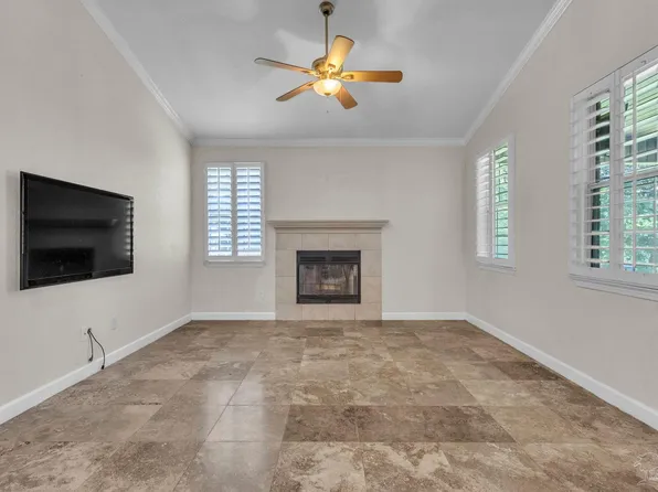 4401 Essex Terrace Cir, Pace, FL 32571
