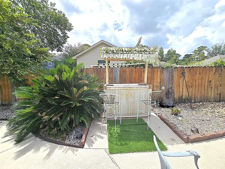 560 Brandon Rd — Photo 39