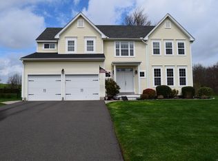 18 Fawn Run, Cromwell, CT 06416