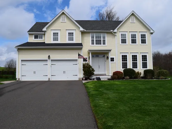 18 Fawn Run, Cromwell, CT 06416