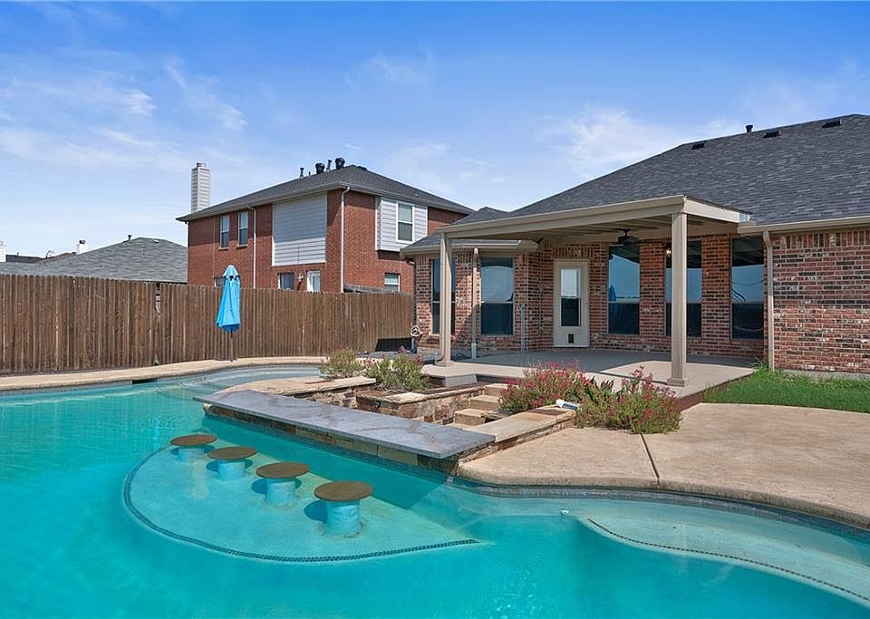 1st image of 488 Willowlake Dr