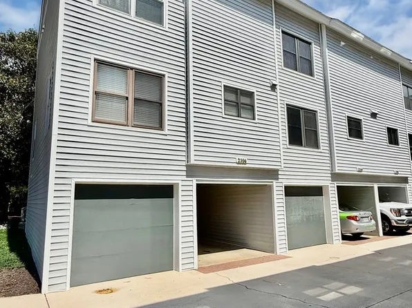 2306 Bergen Ct, Virginia Beach, VA 23451
