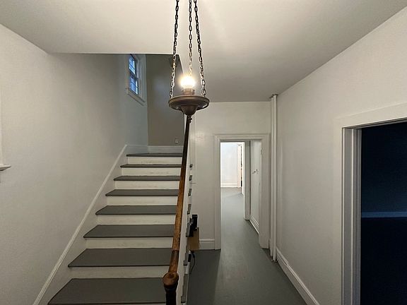 3rd image of 366 New Scotland Ave #3