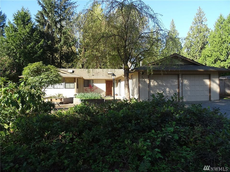 1st image of 2296 Lakemoor Dr SW