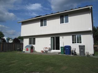 1041 Duvall Pl NE, Renton, WA 98059