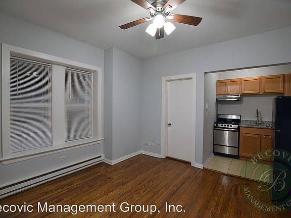 3rd image of 1456-1460 W Fargo 7445-7451 N Greenview #G2