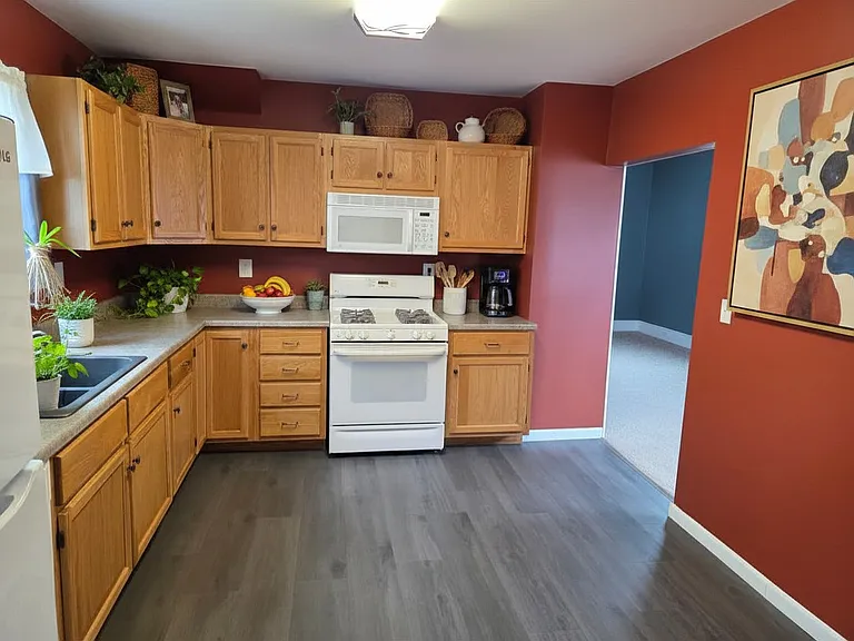44 Gilfillan St — Photo 3