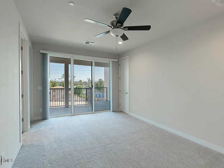 4506 N 10th St #3 — Photo 9