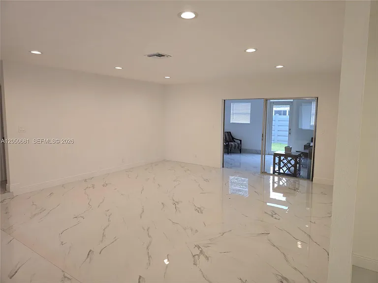 7771 NW 46th St — Photo 3