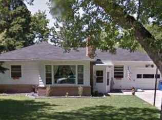 2014 Chestnut St, Grand Forks, ND 58201