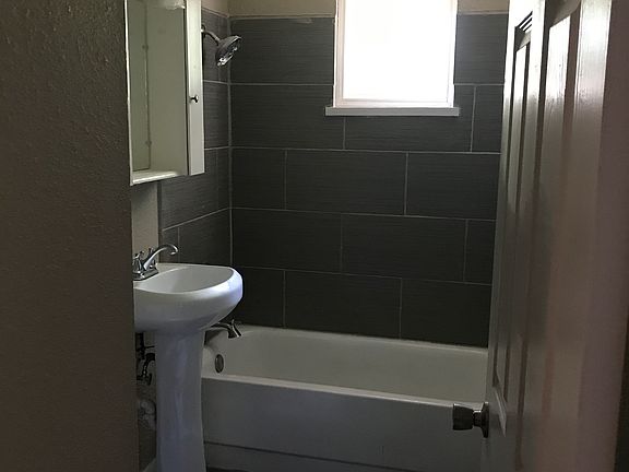 3rd image of 211 S 196 East Ave