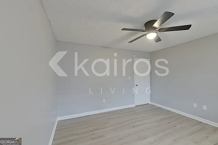 320 Deerpark Dr — Photo 13