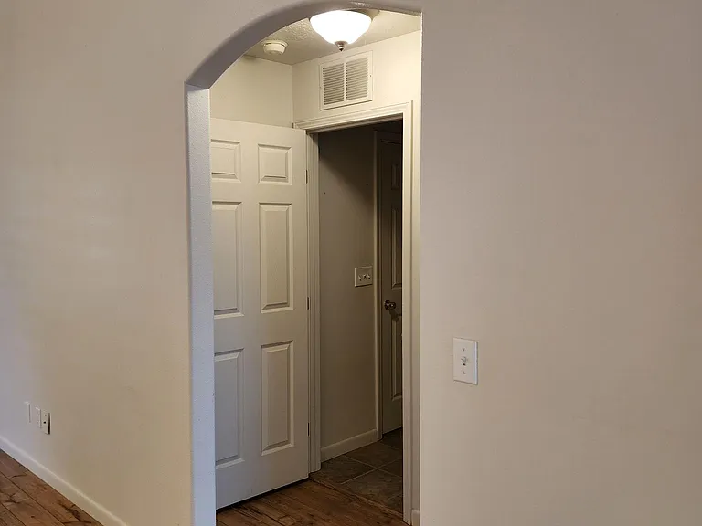 1199 Condor Dr — Photo 3