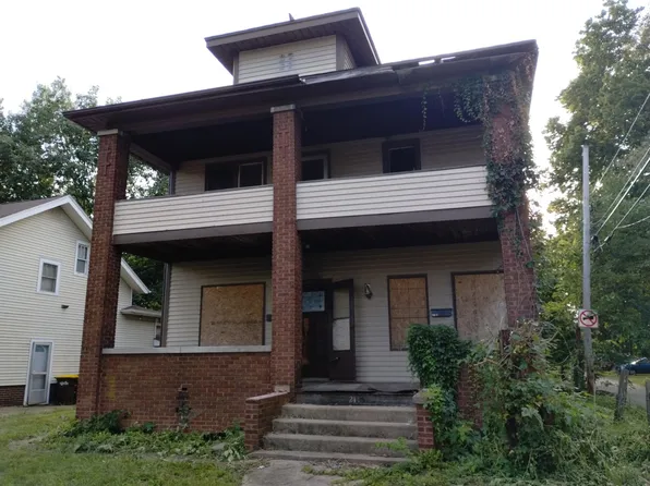 2115 Parmele St, Rockford, IL 61104