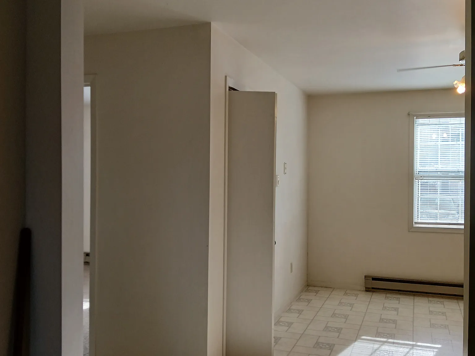 2 bed, 800 sqft, $950 — Photo 1