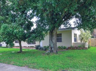 1404 Lee Ct, Lake Worth, FL 33461
