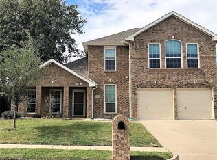 505 Briaroaks Dr, Lake Dallas, TX 75065