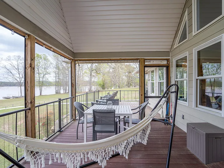 218 Long Island Dr — Photo 46