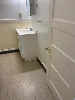 OR - 2311-2317 SE Hawthorne Blvd - KF - 2311 — Photo 13