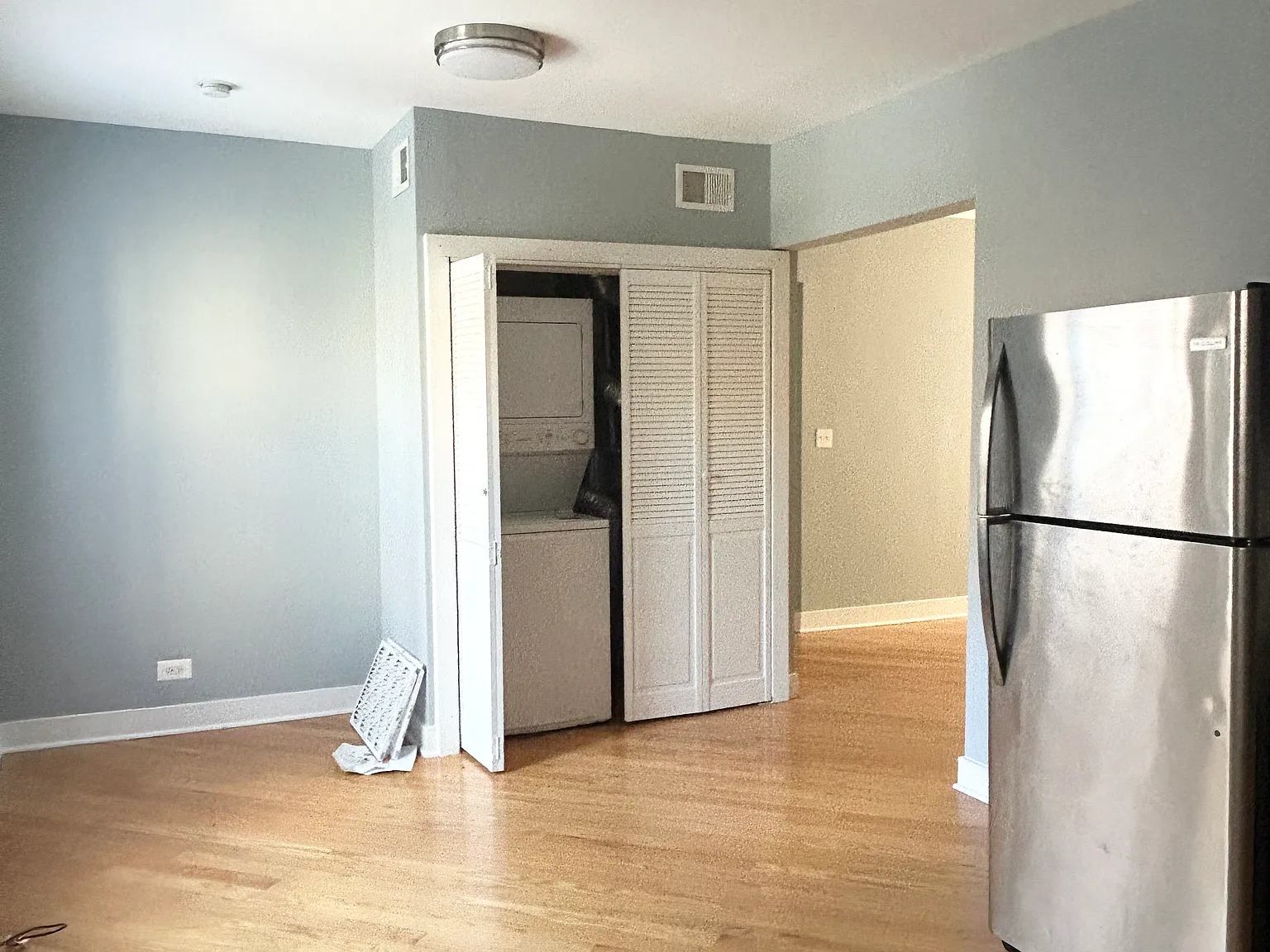 2 bed, $2,050 — Photo 2
