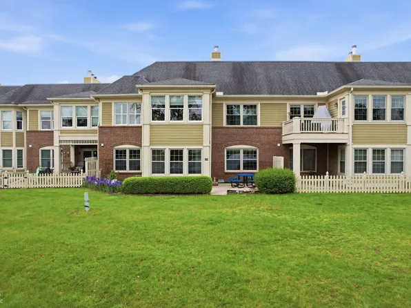 7601 Newport Bay Dr Unit 109, Indianapolis, IN 46240