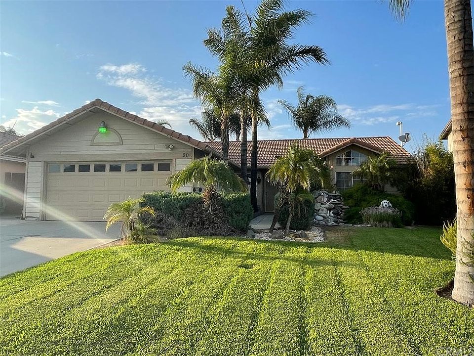 90 Coliseum St, Perris, CA 92571 Zillow
