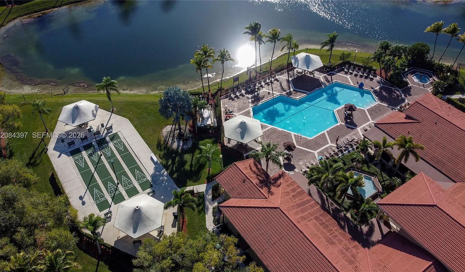 Keys Gate Condo No Seven — Photo 4