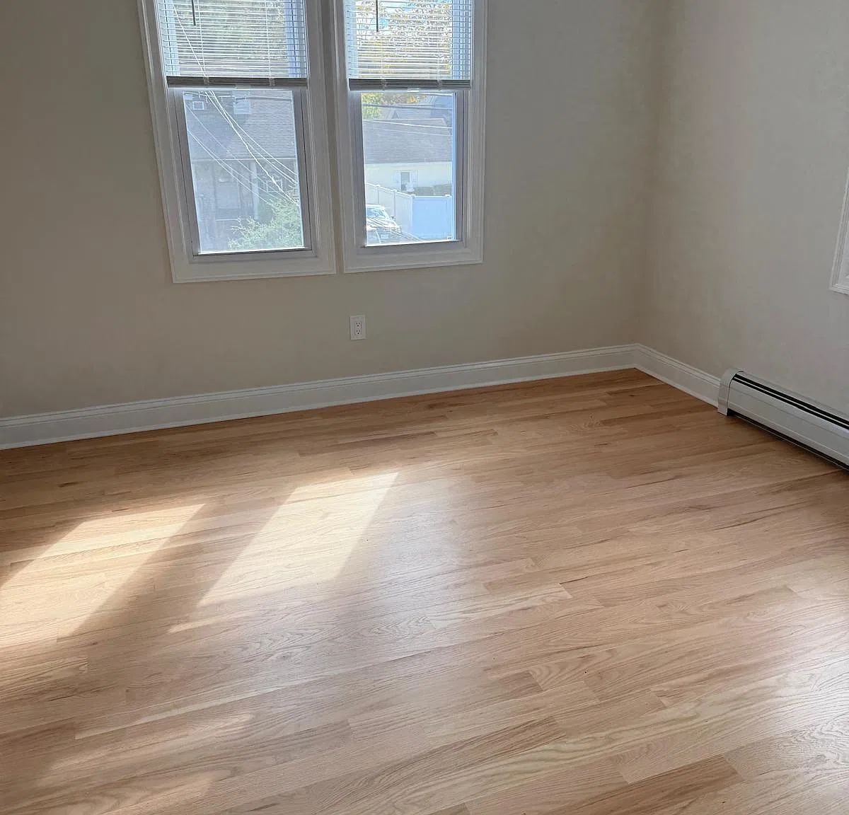 2 bed, 750 sqft, $2,700 — Photo 4