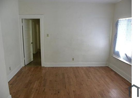 5th image of 1203 S Greenwood Ave