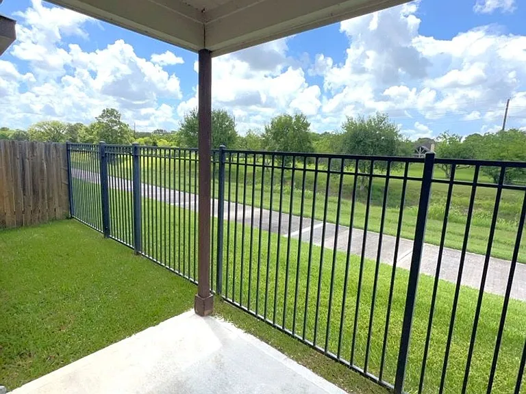 7118 Fannin St — Photo 26