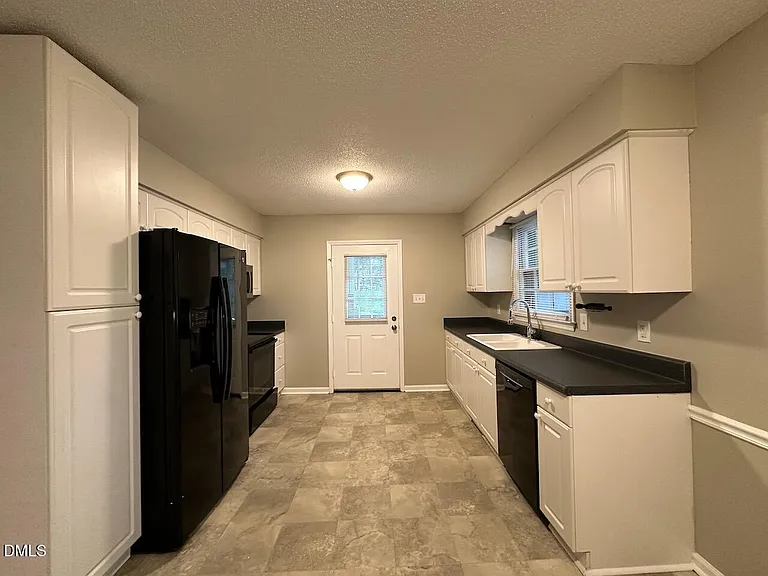 1505 Highland Trl — Photo 5