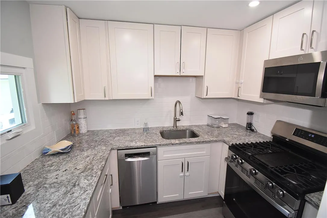 1 bed, 1.0 bath, 800 sqft, $1,600 — Photo 3