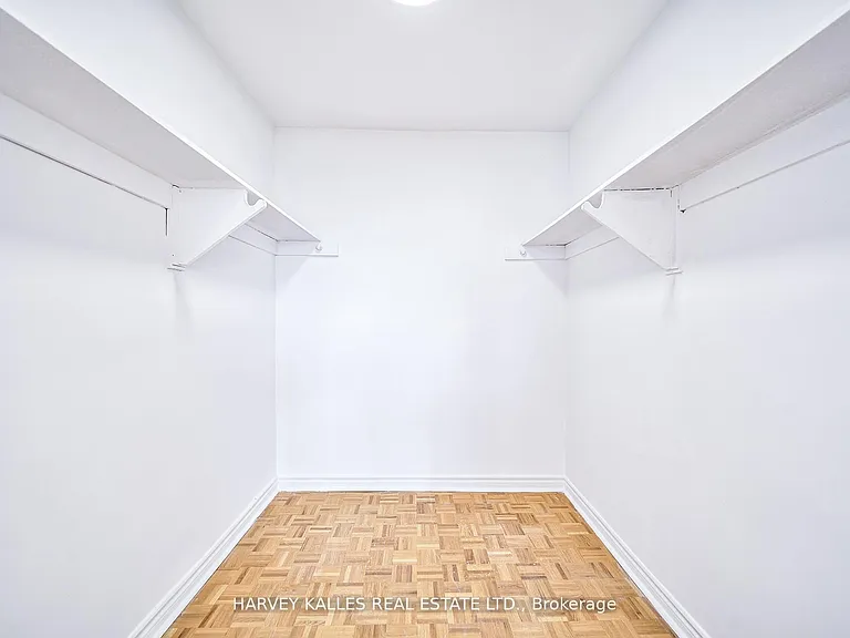2000 Sheppard Ave W #1208 — Photo 29