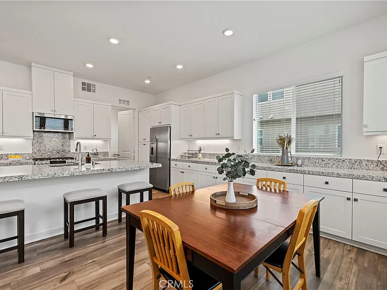 27005 Hummingbird Ln — Photo 20