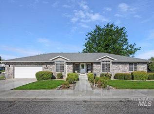 1105 Utah St, Gooding, ID 83330