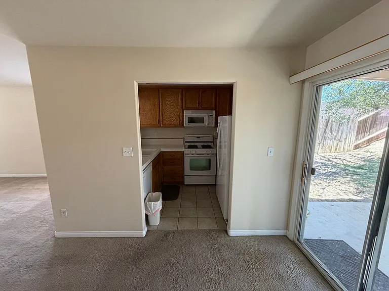 6107 Ragusa Ln — Photo 11