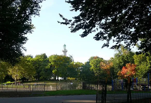 Rented by Chris Stewart, LREB | media 22