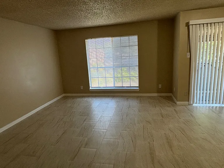 1905 Jephson Ln #8 — Photo 14