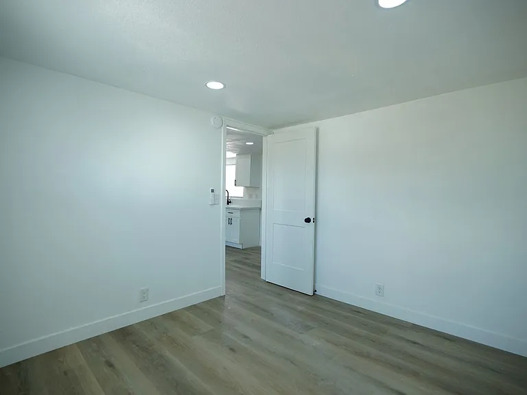 1006 Beverly Rd — Photo 11